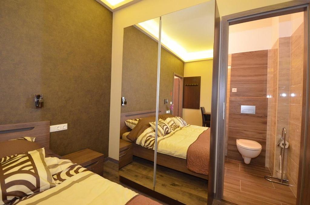 Fig Tree House Apartment Budapest Luaran gambar