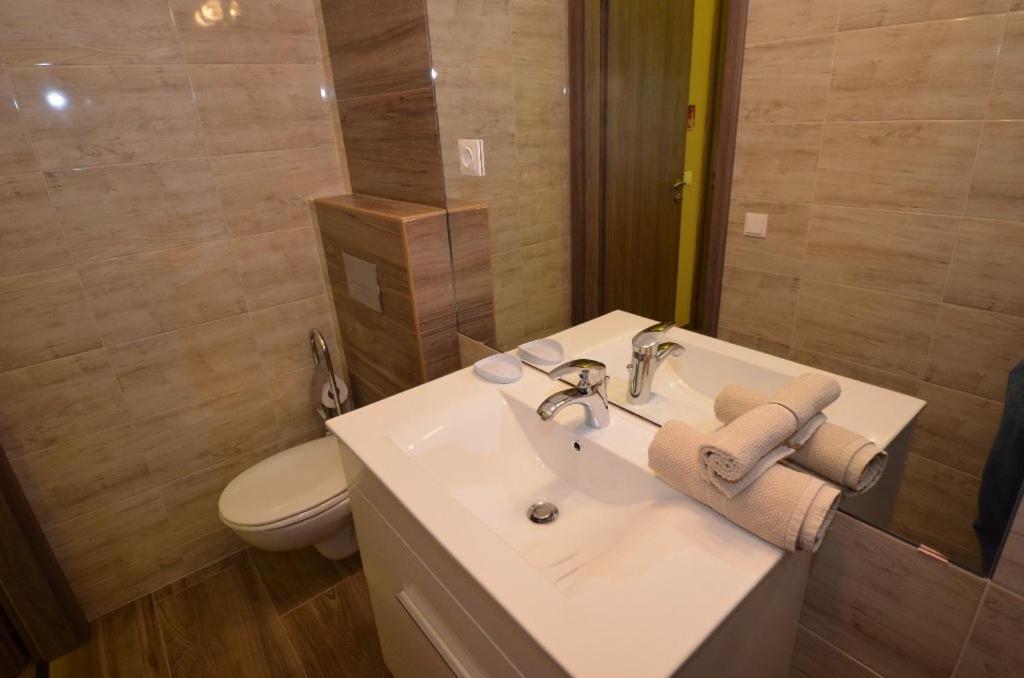 Fig Tree House Apartment Budapest Luaran gambar