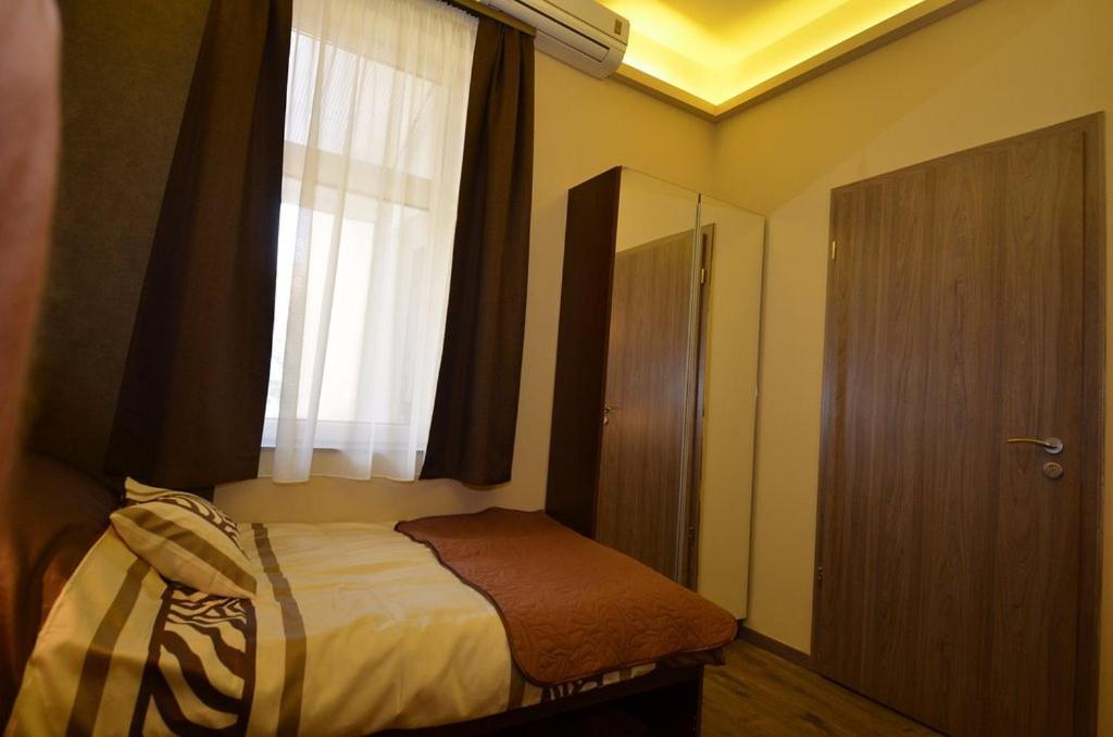 Fig Tree House Apartment Budapest Luaran gambar